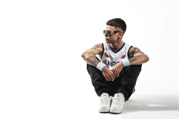 How to Prepare a Skincare Routine for UK Weather with Extreme Temperature Changes?